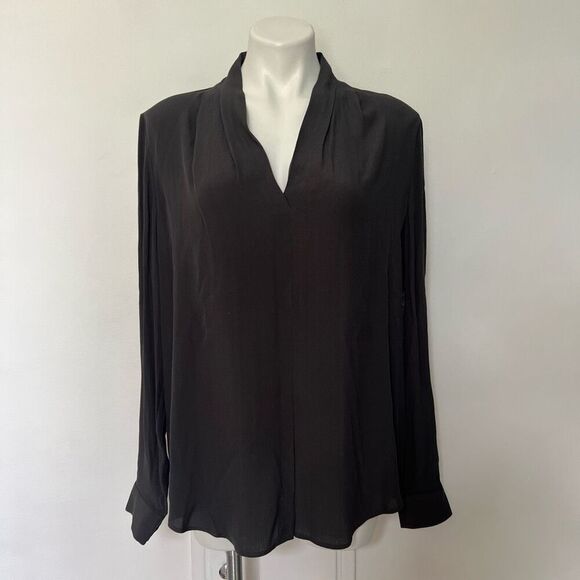 Lord & Taylor Career Top Long Sleeve Crepe V Neck NWT - Picture 1 of 13